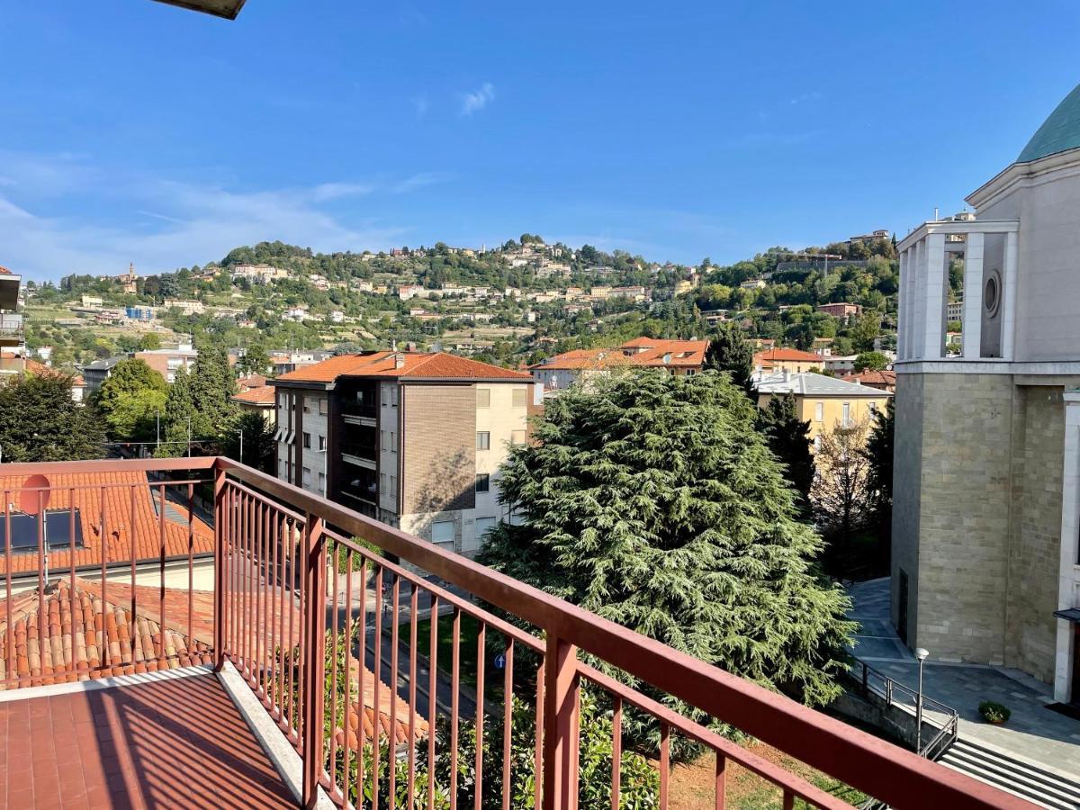 Casa Berizzi - Santa Lucia Apartment Бергамо Екстериор снимка